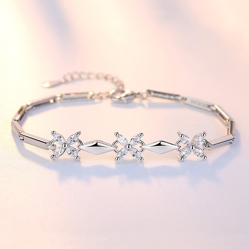 Uniqo Diamond To Flower Bracelet