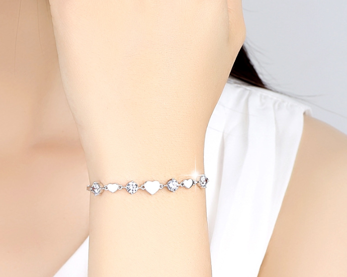 Uniqo White Heart Marble Bracelet