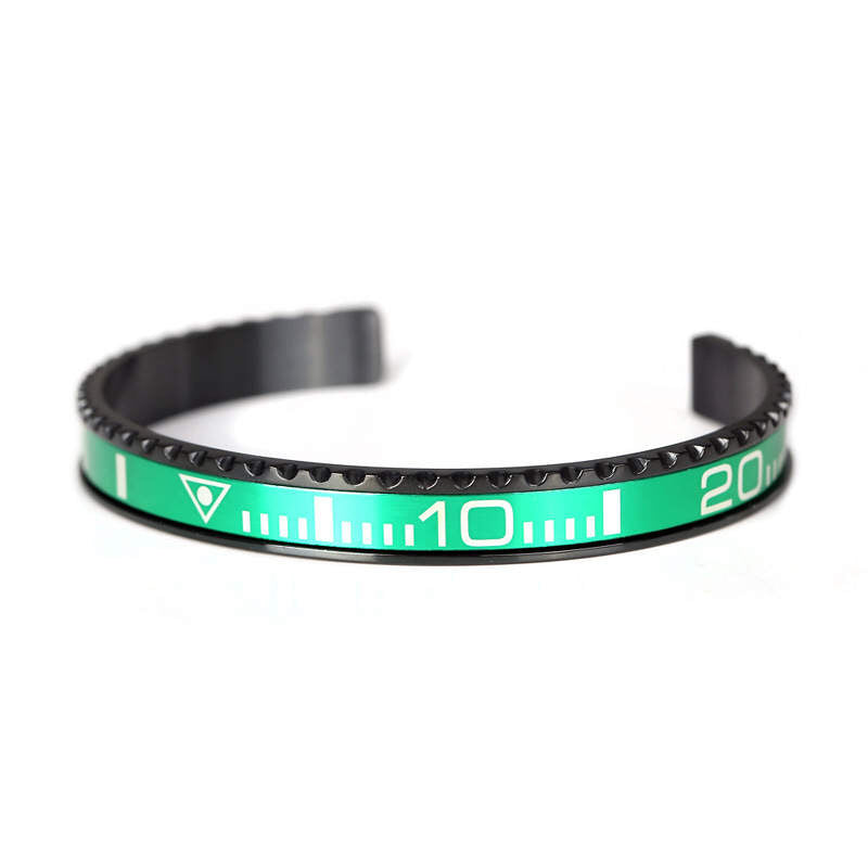Roman Speed Bracelet (Black and green rim)