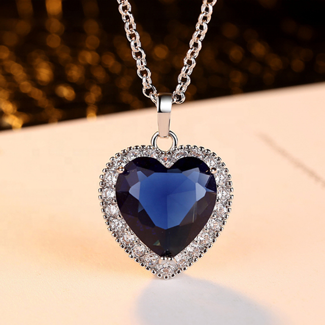 Diva Titanic Ocean Heart Pendant Necklace with Blue Crystal Rhinestone